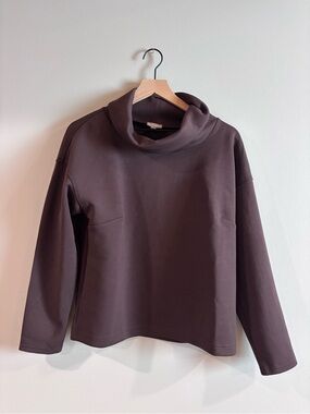 T by Talbots Brown crowl neck mock neck turtle neck size medium chocolate brown